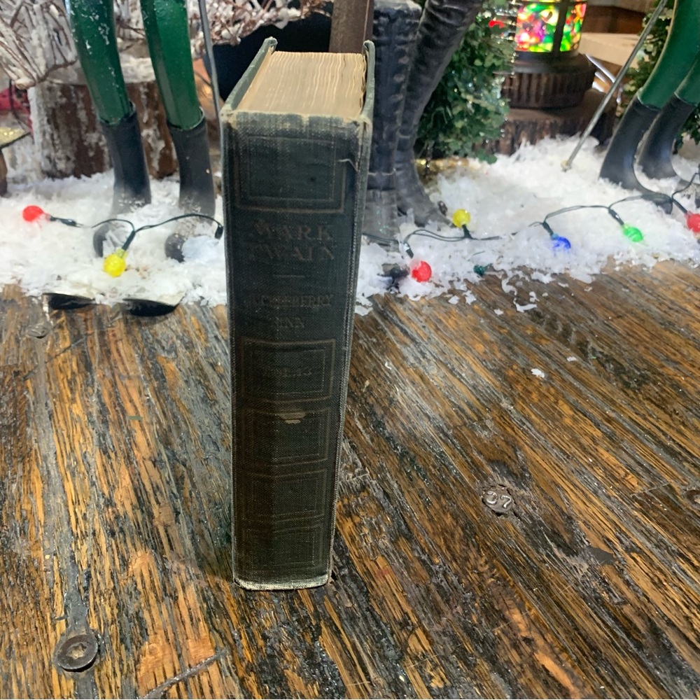 Mark Twain Huckleberry Finn Vol 13 Vintage Collectible Hardcover Book